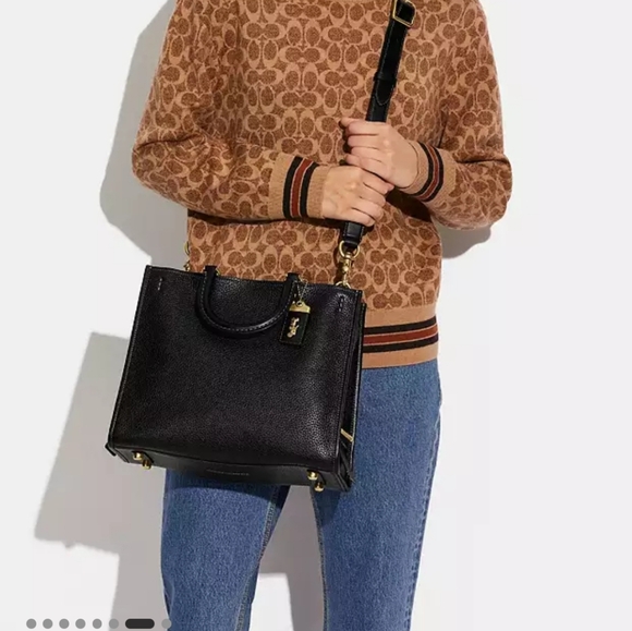 COACH Rogue - Picture 11 of 14